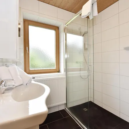 Haus Kleiner Turm * 施伦斯